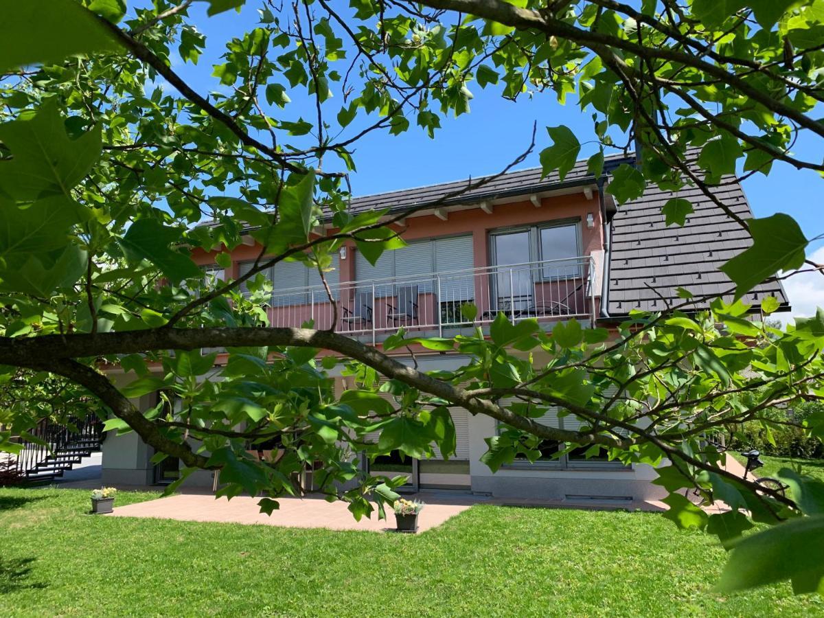 Apartments Apple Garden-2 Блед Экстерьер фото